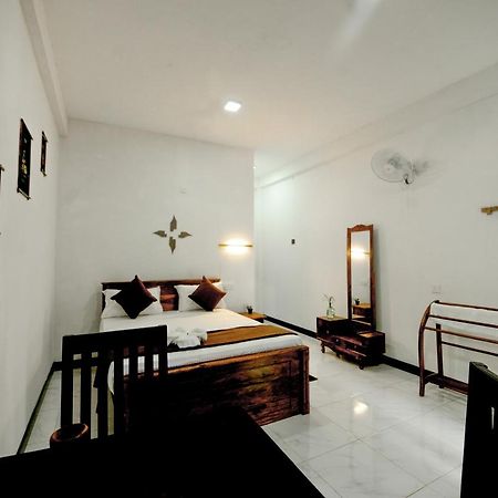 Dambulla Kings Inn Экстерьер фото