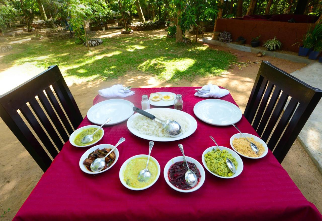 Dambulla Kings Inn Экстерьер фото