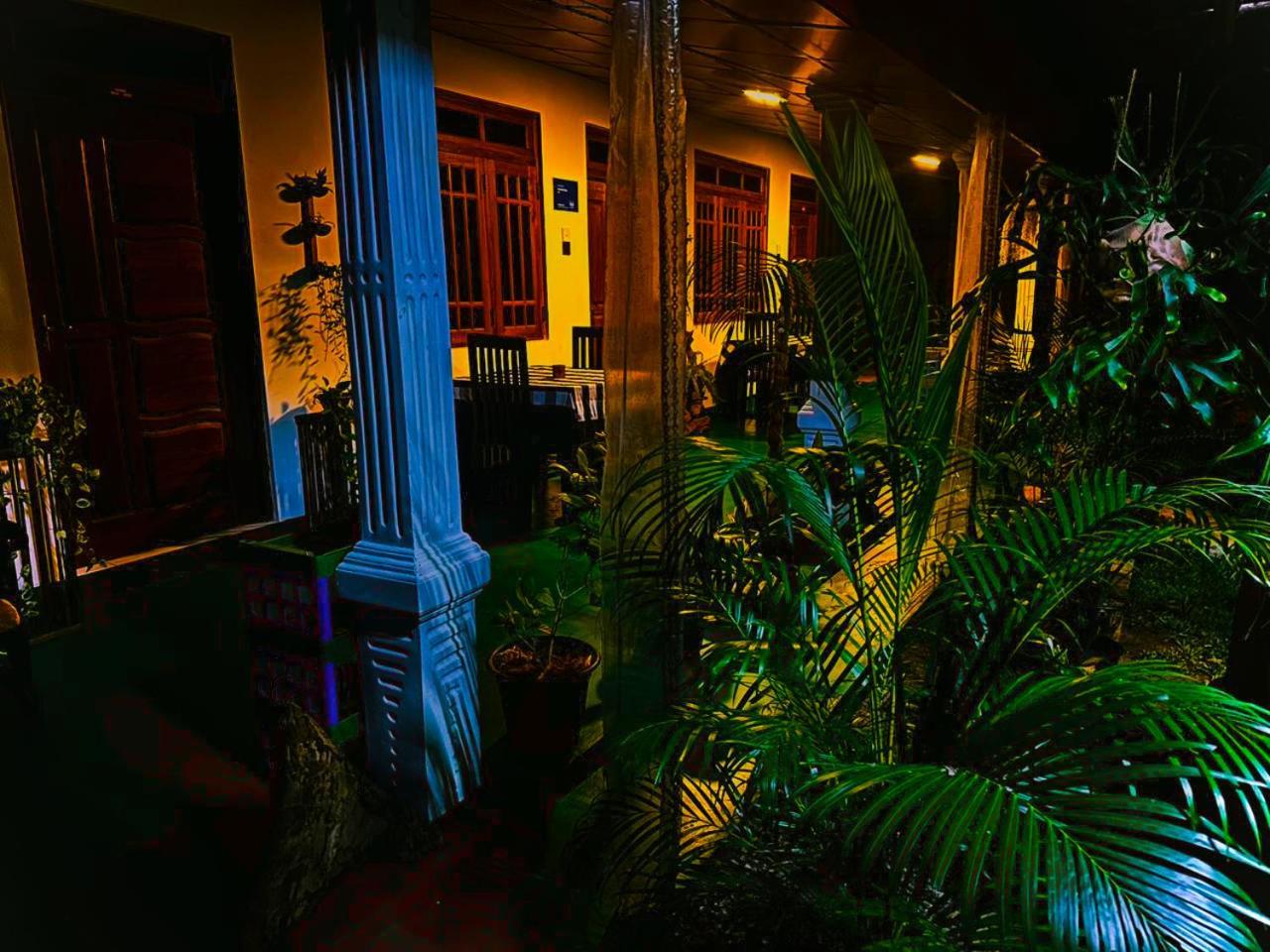 Dambulla Kings Inn Экстерьер фото
